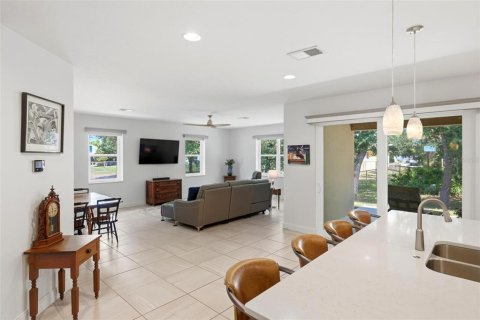 Casa en venta en North Port, Florida, 3 dormitorios, 227.15 m2 № 2383310 - foto 22