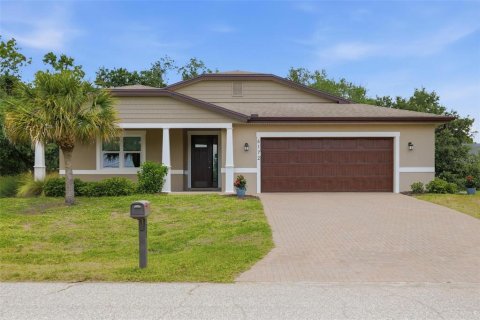 Casa en North Port, Florida 3 dormitorios, 227.15 m2 № 2383310
