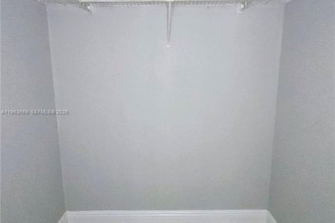 Copropriété à louer à Tamarac, Floride: 2 chambres, 88.16 m2 № 2025457 - photo 11