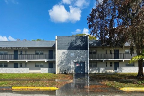 Condo à Tamarac, Floride, 2 chambres  № 2025457