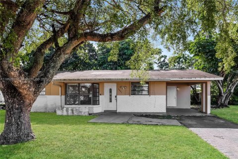 Villa ou maison à Margate, Floride 3 chambres, 163.32 m2 № 1891756