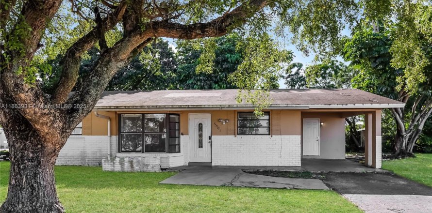 Casa en Margate, Florida 3 dormitorios, 163.32 m2 № 1891756