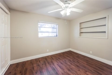 Villa ou maison à louer à Margate, Floride: 3 chambres, 163.32 m2 № 1891756 - photo 11