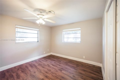 Villa ou maison à louer à Margate, Floride: 3 chambres, 163.32 m2 № 1891756 - photo 13