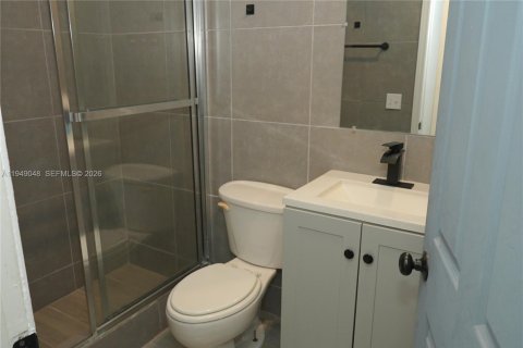 Villa ou maison à vendre à Port St. Lucie, Floride: 3 chambres, 127.09 m2 № 2004855 - photo 16