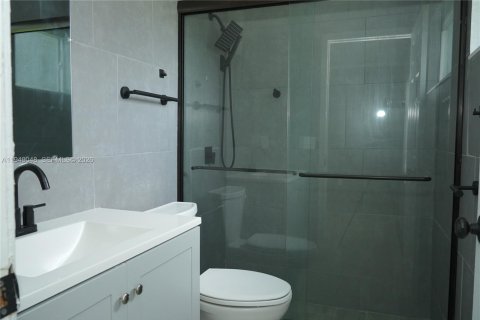 Villa ou maison à vendre à Port St. Lucie, Floride: 3 chambres, 127.09 m2 № 2004855 - photo 15