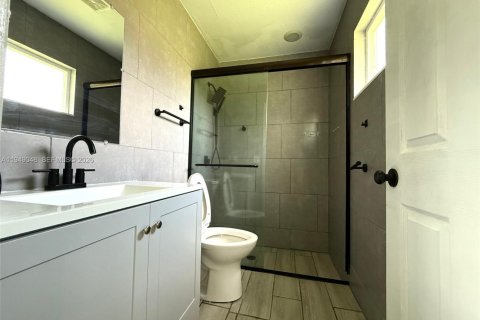 Villa ou maison à vendre à Port St. Lucie, Floride: 3 chambres, 127.09 m2 № 2004855 - photo 18