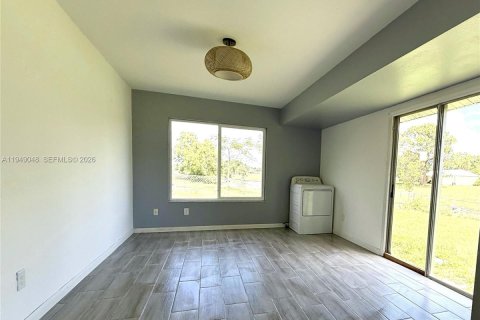 Villa ou maison à vendre à Port St. Lucie, Floride: 3 chambres, 127.09 m2 № 2004855 - photo 19