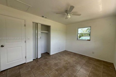 Appartement à louer à Fort Myers, Floride: 2 chambres, 69.21 m2 № 1946460 - photo 12