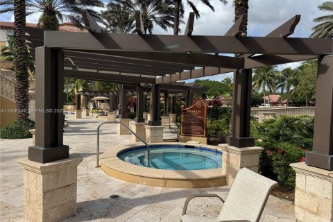 Купить кондоминиум в Уэстон, Флорида 2 спальни, 119.75м2, № 2018993 - фото 20