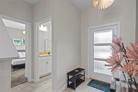 Townhouse in Davenport, Florida 4 bedrooms, 177.81 sq.m. № 2165984 - photo 8