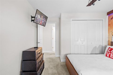 Townhouse in Davenport, Florida 4 bedrooms, 177.81 sq.m. № 2165984 - photo 26