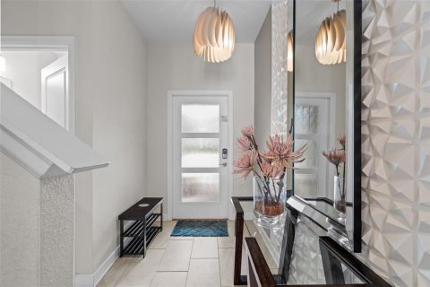 Townhouse in Davenport, Florida 4 bedrooms, 177.81 sq.m. № 2165984 - photo 9