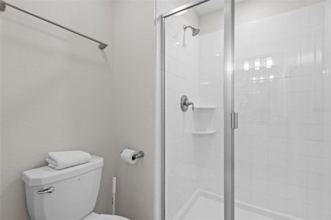 Townhouse in Davenport, Florida 4 bedrooms, 177.81 sq.m. № 2165984 - photo 24