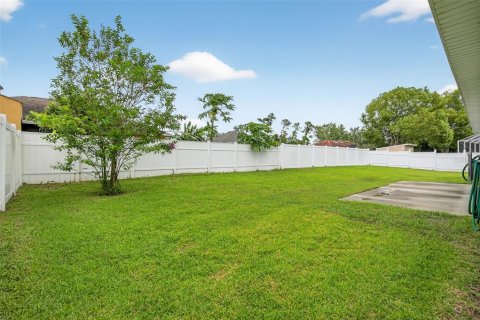 House in Palm Coast, Florida 4 bedrooms, 250 sq.m. № 2277547 - photo 5