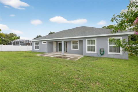 House in Palm Coast, Florida 4 bedrooms, 250 sq.m. № 2277547 - photo 4