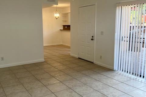 Townhouse in Boca Raton, Florida 2 bedrooms, 120.96 sq.m. № 2083745 - photo 12