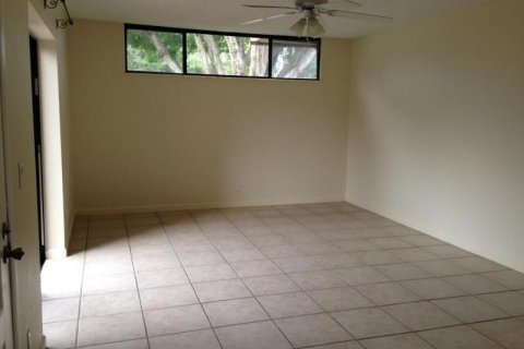 Townhouse in Boca Raton, Florida 2 bedrooms, 120.96 sq.m. № 2083745 - photo 10