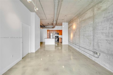 Copropriété à louer à Miami, Floride: 1 chambre, 67.17 m2 № 2023413 - photo 5