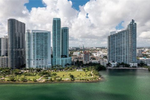 Copropriété à louer à Miami, Floride: 1 chambre, 67.17 m2 № 2023413 - photo 25