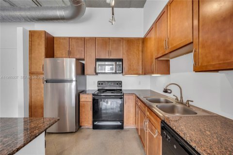 Copropriété à louer à Miami, Floride: 1 chambre, 67.17 m2 № 2023413 - photo 9