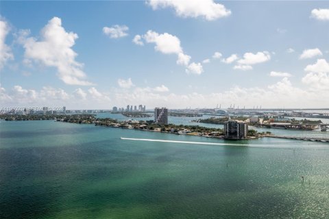 Copropriété à louer à Miami, Floride: 1 chambre, 67.17 m2 № 2023413 - photo 27