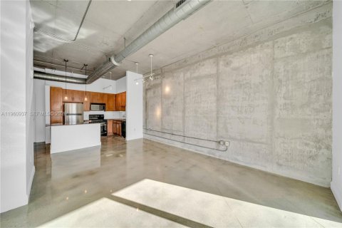 Copropriété à louer à Miami, Floride: 1 chambre, 67.17 m2 № 2023413 - photo 3