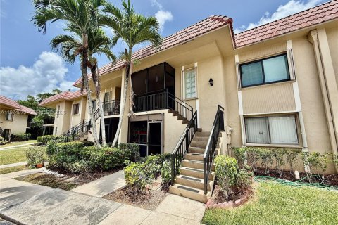 Condo in Weston, Florida, 2 bedrooms  № 2036173