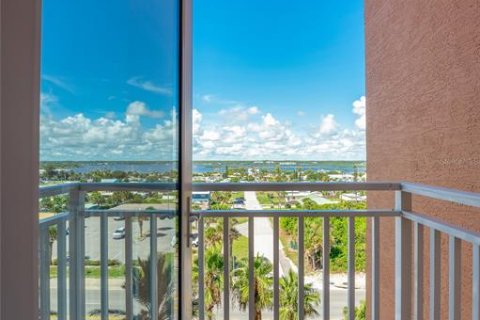 Condo in Daytona Beach, Florida, 3 bedrooms  № 1910484 - photo 26