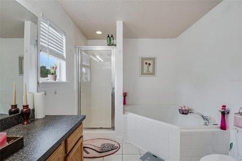 House in Davenport, Florida 5 bedrooms, 223.89 sq.m. № 2234623 - photo 20