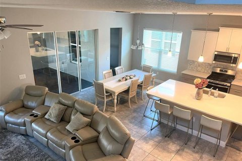 Villa ou maison à louer à Winter Garden, Floride: 4 chambres, 241.36 m2 № 2114722 - photo 7
