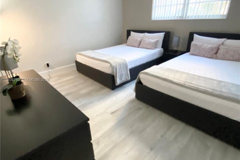 Condominio en venta en Hollywood, Florida, 2 dormitorios, 126.16 m2 № 2006704 - foto 10