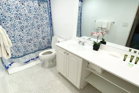 Condominio en venta en Hollywood, Florida, 2 dormitorios, 126.16 m2 № 2006704 - foto 12