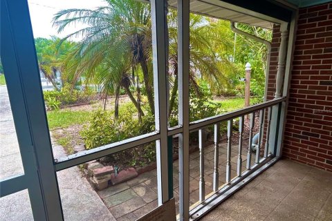 Casa en venta en Lake Wales, Florida, 2 dormitorios, 132.39 m2 № 1901865 - foto 14