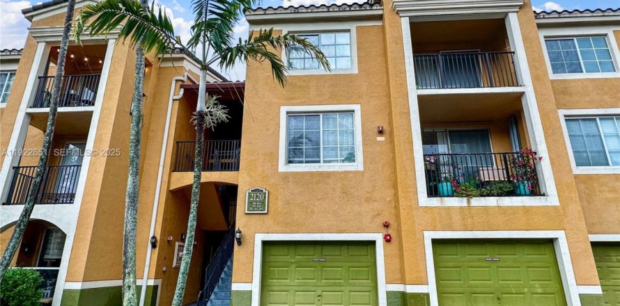 Condo à Miramar, Floride, 2 chambres  № 1976490