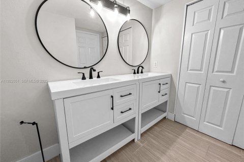 Copropriété à louer à Miramar, Floride: 2 chambres, 78.97 m2 № 1976490 - photo 16