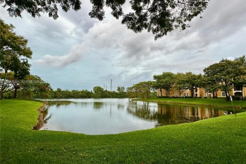 Copropriété à louer à Miramar, Floride: 2 chambres, 78.97 m2 № 1976490 - photo 26