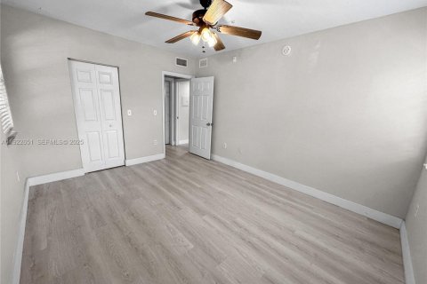 Copropriété à louer à Miramar, Floride: 2 chambres, 78.97 m2 № 1976490 - photo 12