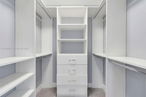 Condo in Bay Harbor Islands, Florida, 1 bedroom  № 2031752 - photo 11