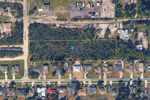 Terreno en Deltona, Florida № 2203300