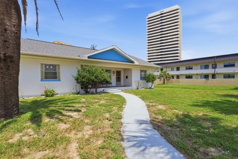 Casa en venta en Daytona Beach, Florida, 4 dormitorios, 163.14 m2 № 2303376 - foto 3