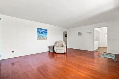 Casa en venta en Daytona Beach, Florida, 4 dormitorios, 163.14 m2 № 2303376 - foto 12