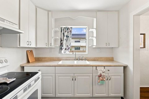 Casa en venta en Daytona Beach, Florida, 4 dormitorios, 163.14 m2 № 2303376 - foto 22