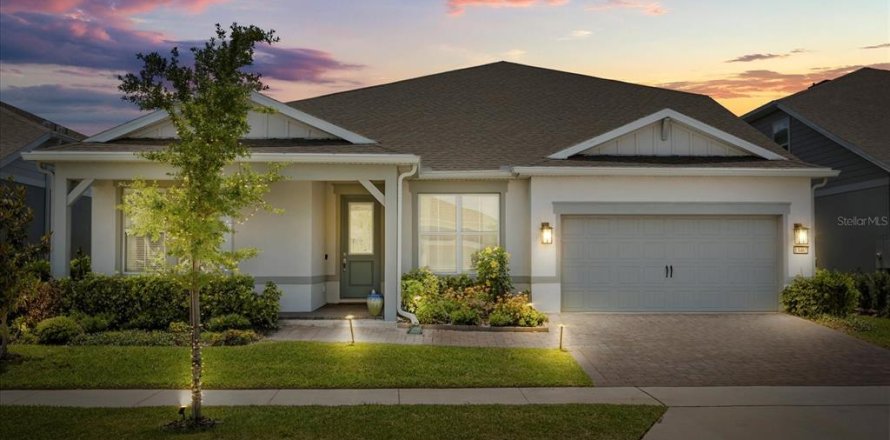 House in Orlando, Florida 6 bedrooms, 404.96 sq.m. № 1688506