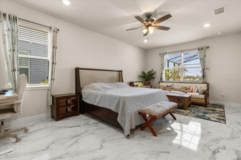 House in Orlando, Florida 6 bedrooms, 404.96 sq.m. № 1688506 - photo 16