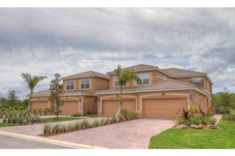 Townhouse in Bradenton, Florida 3 bedrooms, 195 sq.m. № 2298592