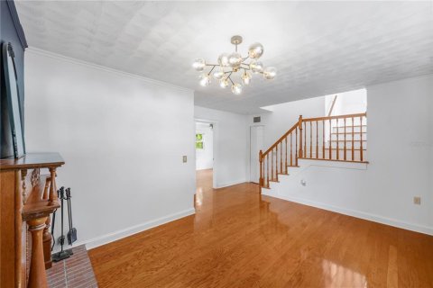 House in Brandon, Florida 3 bedrooms, 189.89 sq.m. № 2313115 - photo 19