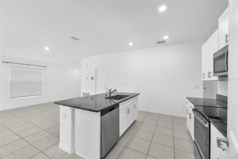 Casa en alquiler en Wimauma, Florida, 4 dormitorios, 171.03 m2 № 1899140 - foto 10