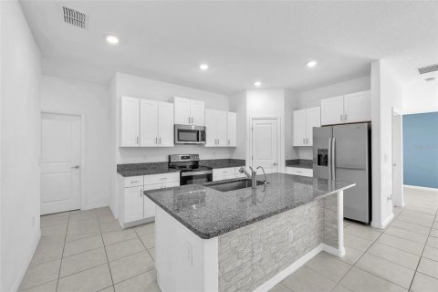 Casa en alquiler en Wimauma, Florida, 4 dormitorios, 171.03 m2 № 1899140 - foto 12