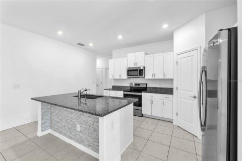 Casa en alquiler en Wimauma, Florida, 4 dormitorios, 171.03 m2 № 1899140 - foto 9
